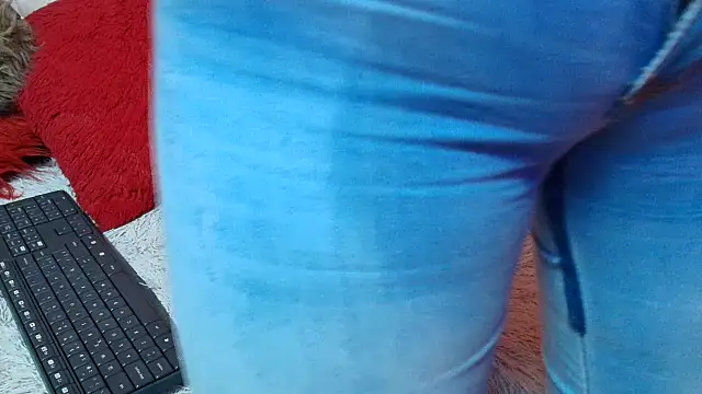 merlinaadams_'s cam snapshot