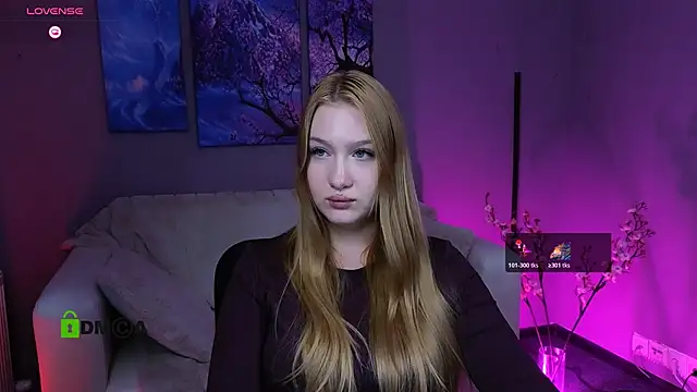 playful_sophie's cam snapshot