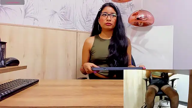 MelanyWayne_'s cam snapshot