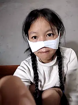 Lilyy-y's cam snapshot