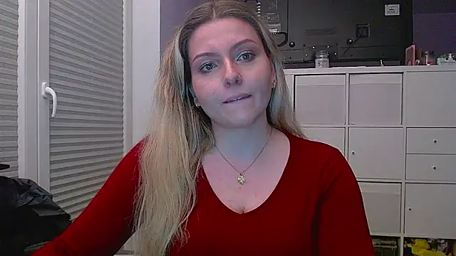 BritneySensual's cam snapshot