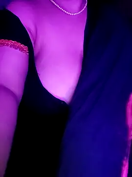 Adiba_2's cam snapshot