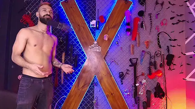 Warick_and_Aria_bdsm_'s cam snapshot