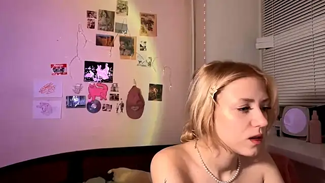 HeatLily's cam snapshot