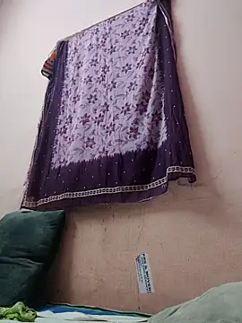 pujapujarrrr's cam snapshot