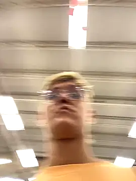 izan_20 live sex cam