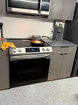 Your_Paris live sex cam