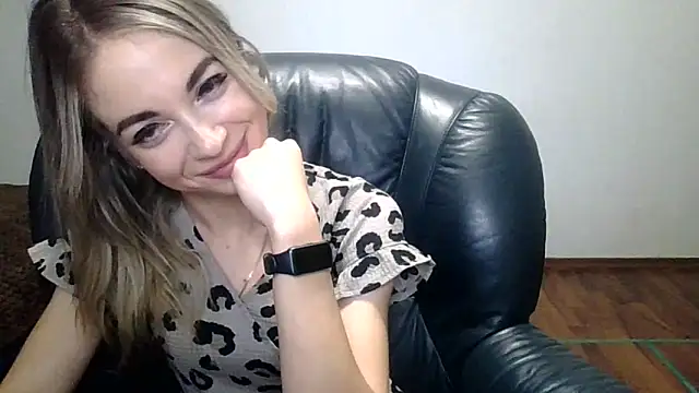 Miss_solomia's cam snapshot