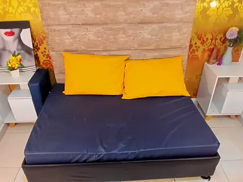 Yineth_Hot's cam snapshot