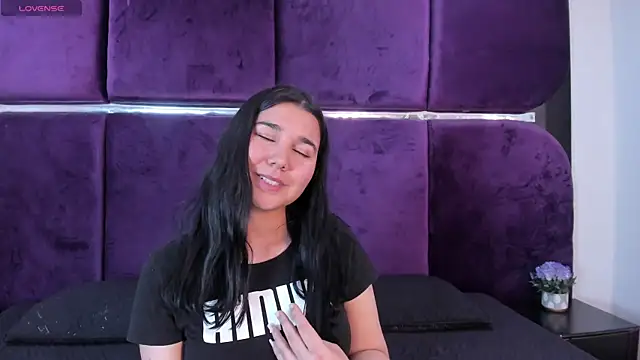 Mimi_lovve's cam snapshot