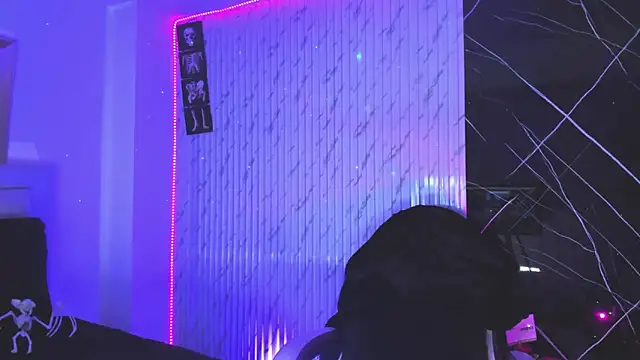 chloe_jacksonn's cam snapshot