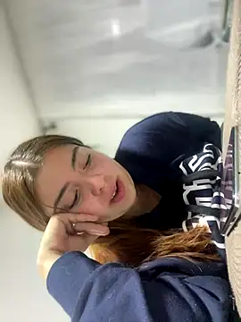 Cloew_Marz's cam snapshot