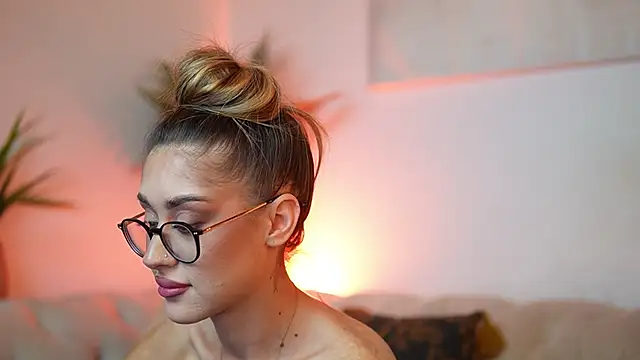 AileenKiss's cam snapshot