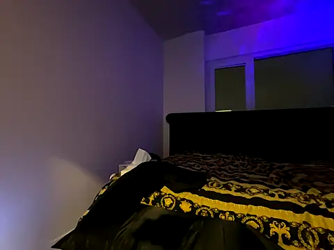 yourgoddessangela's cam snapshot