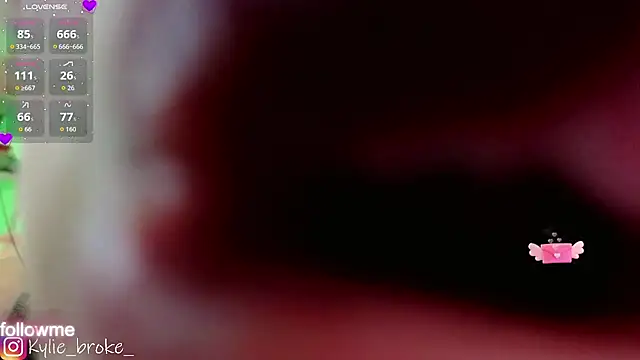 Kylie_brokee's cam snapshot