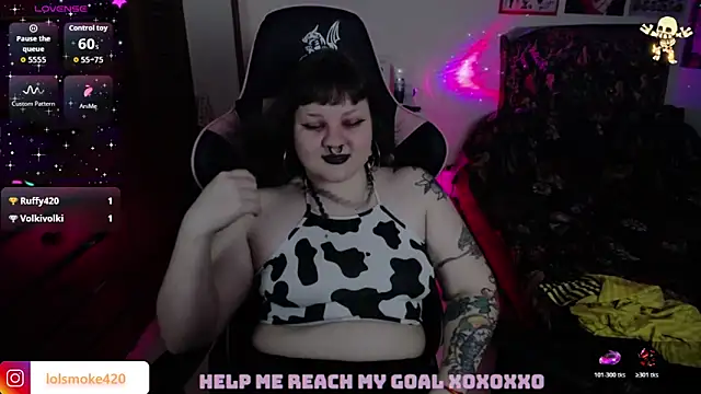 Bdsm_and_fries's cam snapshot