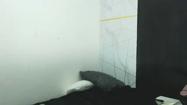 Sophie_Walker17's cam snapshot