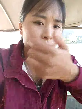 Squirrel-Pear's cam snapshot