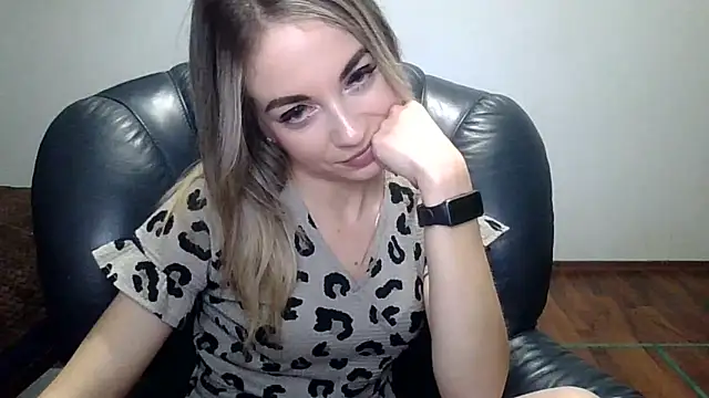 Miss_solomia's cam snapshot