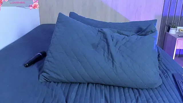 EvilRaven's cam snapshot