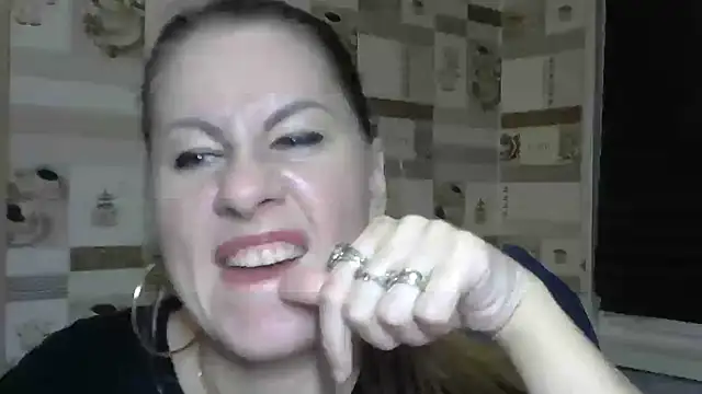 TherestlessKitty's cam snapshot