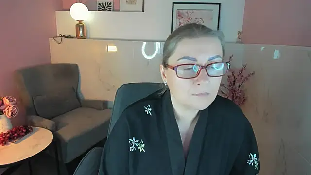 AlexandraKind's cam snapshot