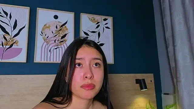 SarahMiler_'s cam snapshot