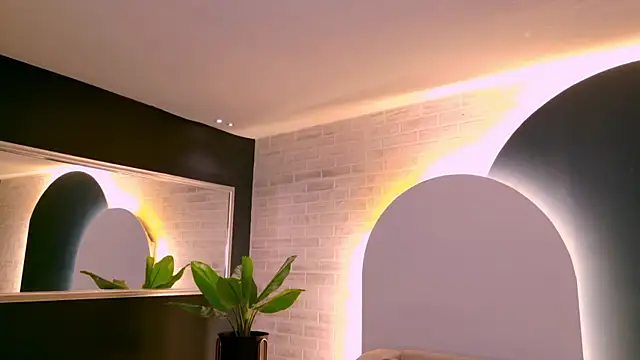 AgathaKondo_'s cam snapshot