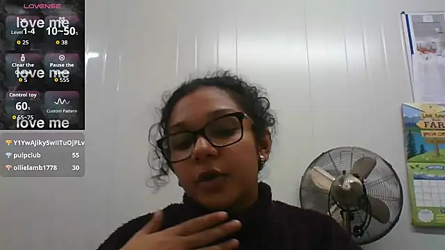 Naughty_Maranda's cam snapshot