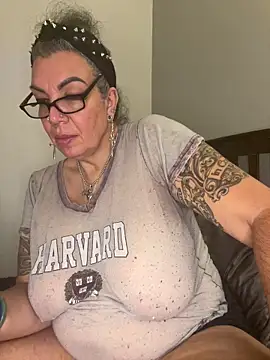 dieseldame1313 live sex cam