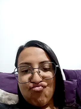 bri_ali's cam snapshot