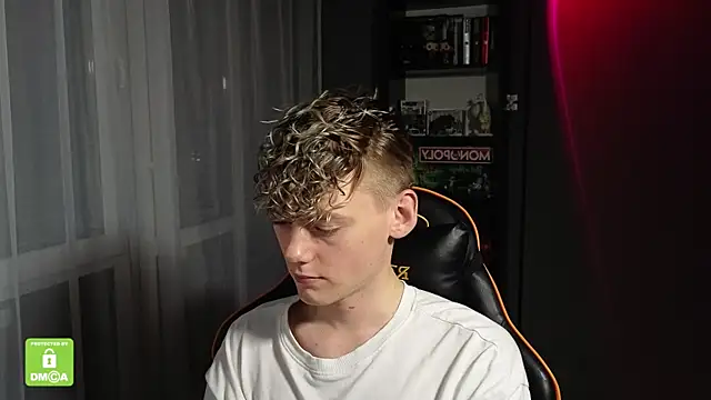 Keytaro live sex cam