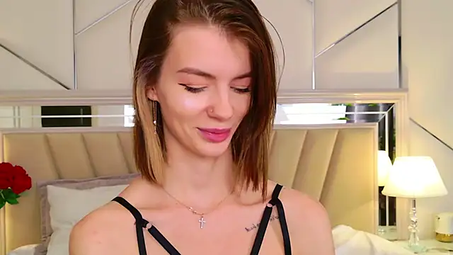 MeganMour's cam snapshot