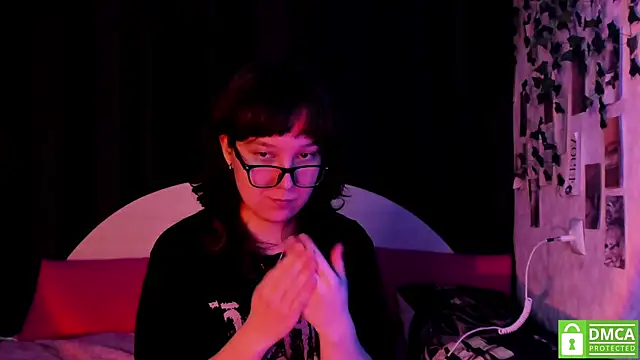 dreamgirllovee's cam snapshot