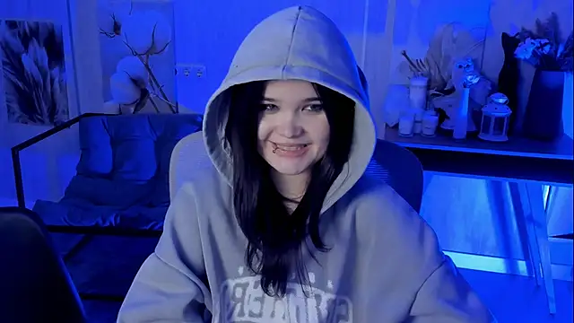 Elainebeness's cam snapshot