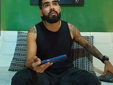 black_kameron_'s cam snapshot