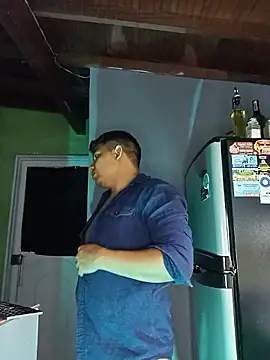 UrielRay13's cam snapshot