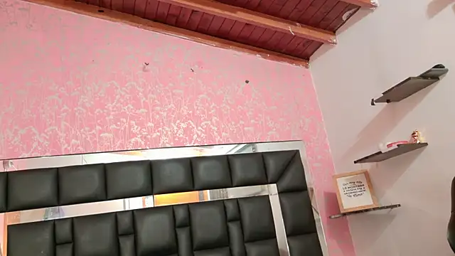 sh_malala's cam snapshot