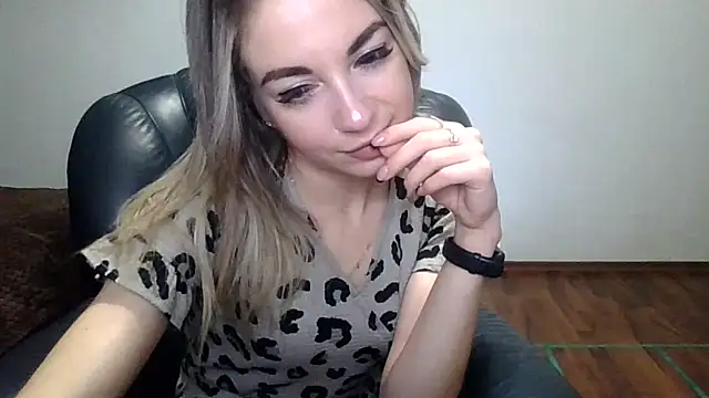 Miss_solomia's cam snapshot