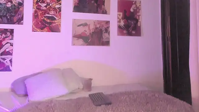 Luna-Chann's cam snapshot