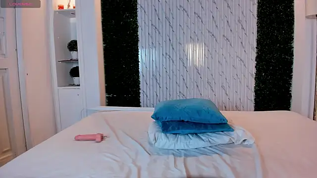 Luciana-Jons's cam snapshot