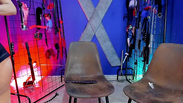 Eliz_bdsm live sex cam