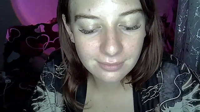 Lily_Ember's cam snapshot