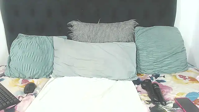 BootyClitQueen's cam snapshot