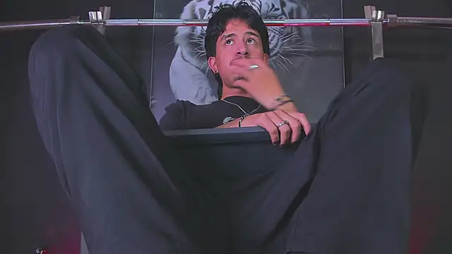 DimitriDeluxe's cam snapshot