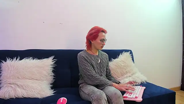 Moon_Fox's cam snapshot