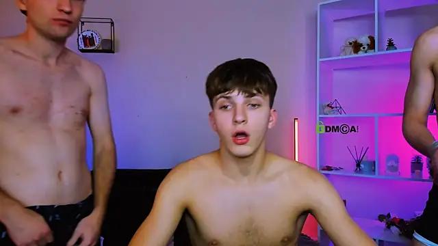 travis_wolf_ live sex cam