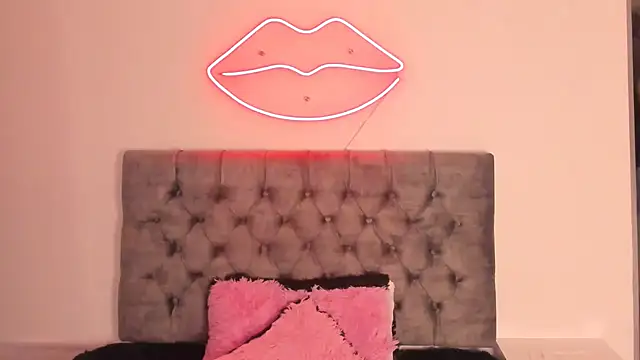 silvana__miller's cam snapshot