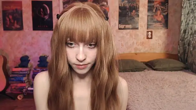 Friendly_Ellie's cam snapshot