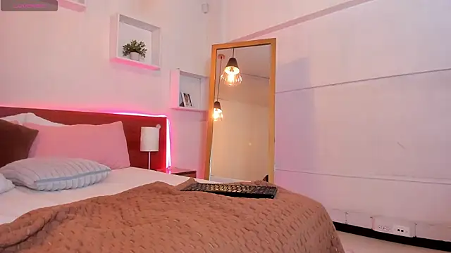 Cat__Moon__'s cam snapshot